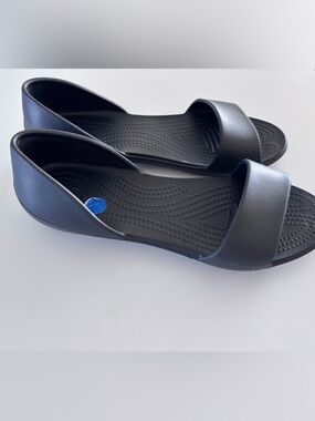 Crocs black sandals-Lina